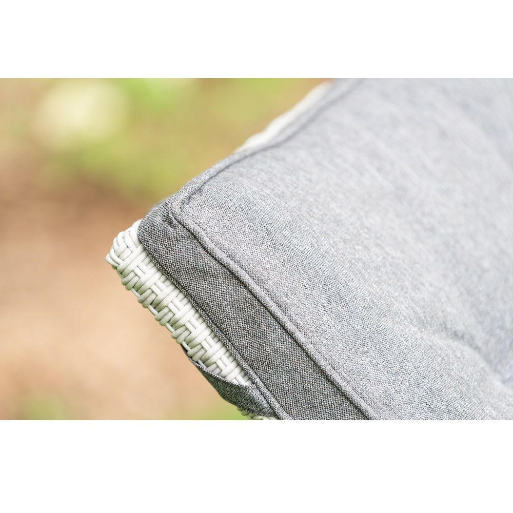 Fotel ogrodowy z podnóżiem PONTE - zdjęcia