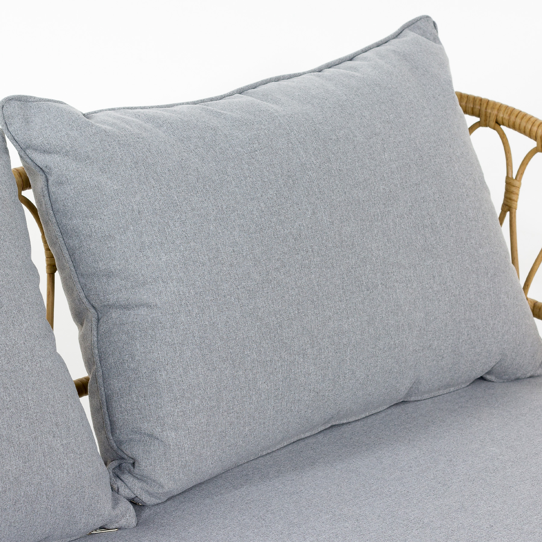 VALEY (2023)-8_small